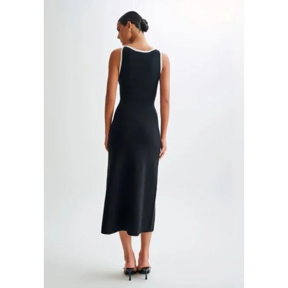 (S) NWT Meshki /Evenuel Sawyer Contrast Button Ribbed Maxi Dress Black/White - Picture 2 of 12